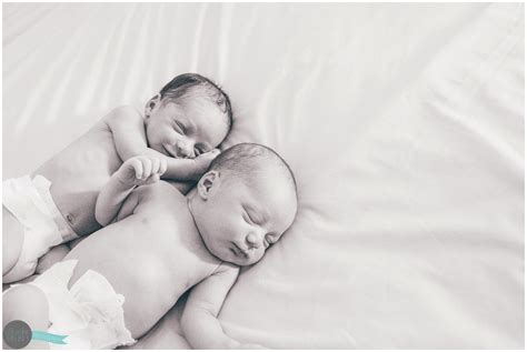 The Campbell Twins - Newborn Shoot — Helen Jane Smiddy