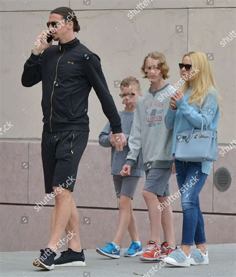 zlatan ibrahimovic helena seger children maximilian foto de stock de