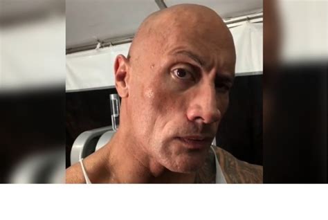 Создать мем "скала джонсон мем, дуэйн джонсон мем, скала дуэйн джонсон ...