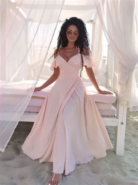 Легкое платье в пол цвета розовой пудры | Dress, Formal dresses, Formal