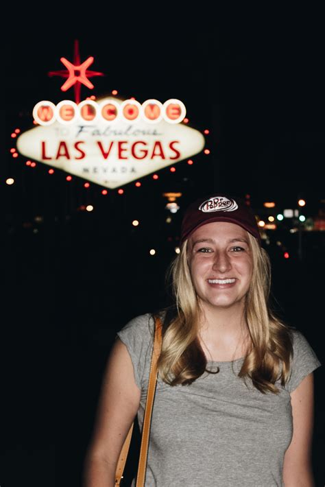 Lauren-Alexis-Night-Selfie | Lauren Alexis Creative