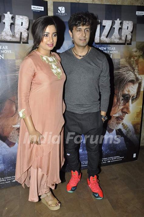 Shreya Ghoshal and Sonu Niigam at Promotions of 'Wazir' Photo