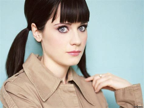 latest celebrity  zooey deschanel