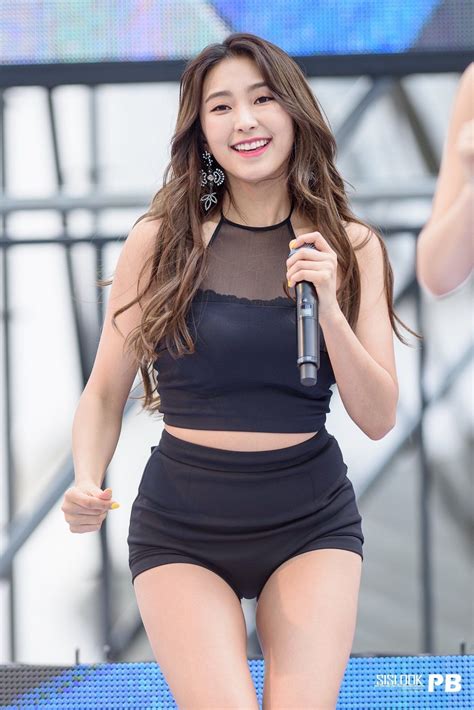 Yoon Bora (Sistar) Age, Height, Family, Boyfriend, Net Worth - Kpop Wiki