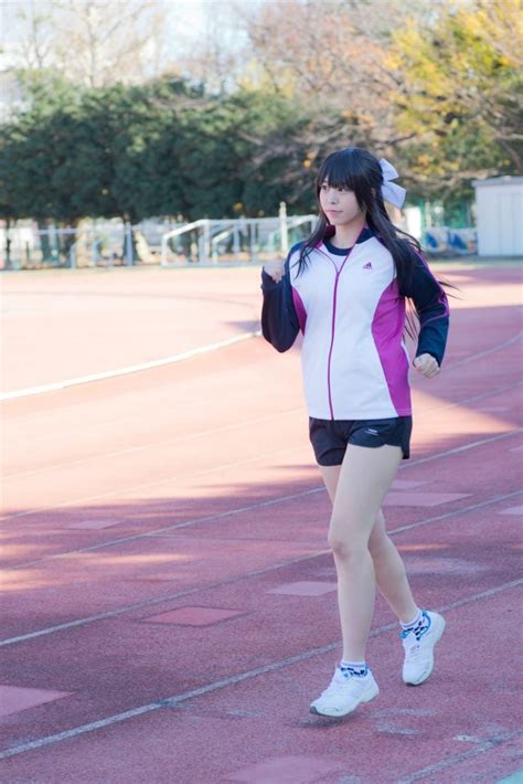 つぐ 千草奈々の陸上部コスプレで短パンに浮かぶパン線がエロい画像集