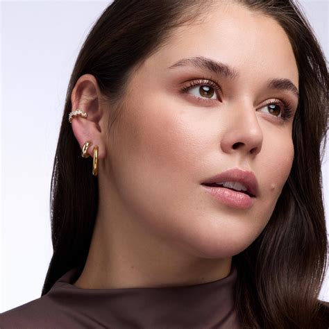 Купить CATRICE Многофункциональный тинт All Over Glow Bronze It онлайн