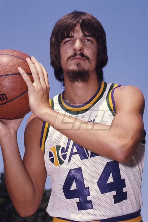 pete maravich american basketball player bio wiki