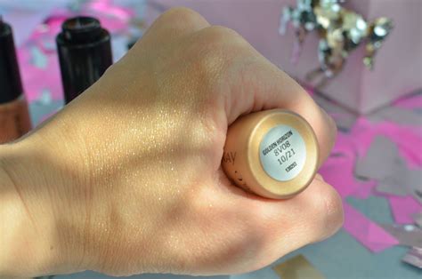 MARY KAY Illuminating drops: Golden Horizon, Silver Sands, Bronze light ...