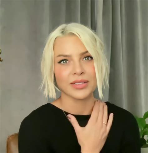 Pin di Chuck Webb su Lauren german