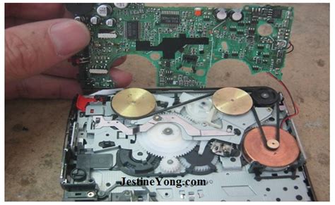 An Easy Repair To A Walkman Tape Player | Electronics Repair And Technology News