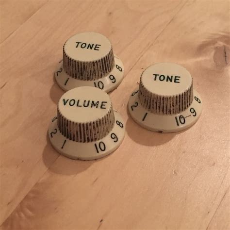 spoke lefty fender vintage spec reissue guitar strat knobs reverb