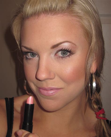 The Beautiful Life Of The Girl Next Door: NYX Lipstick Swatches