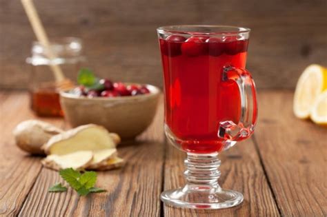 15 простых способов приготовить клюквенный морс