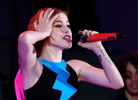 Hayley Williams : CelebrityArmpits