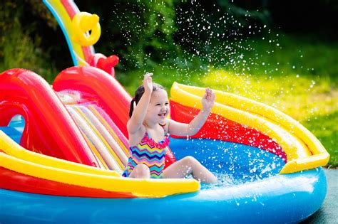 Best Above Ground Pool Slides 2021 Reviewed - Cool Pool Guide
