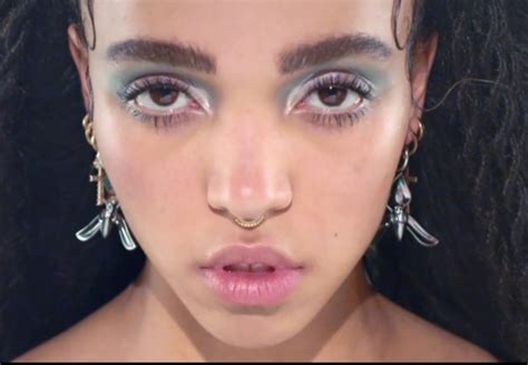 FKA Twigs Muses Through Dance In 'Pendulum' Video | SNOBETTE