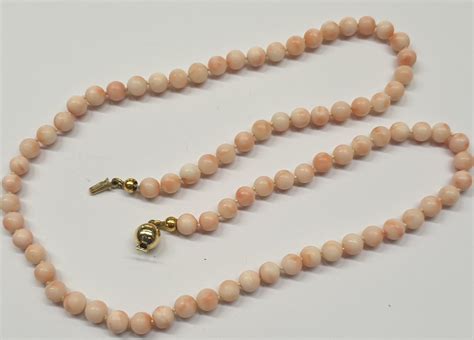 Korallenschmuck Engelshautkoralle Koralle Korallenkette Korallencollier ...