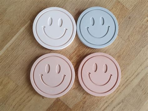 Smiley - Label126