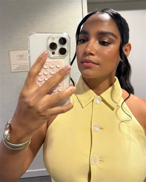 KATIELY KATHISSUMI