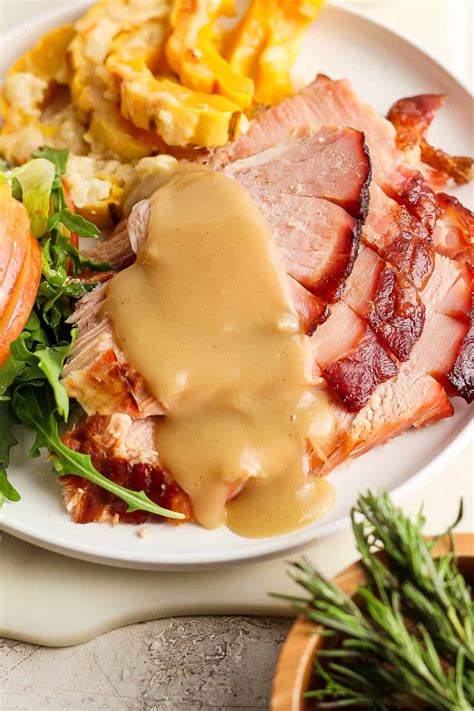 Ham Gravy Recipe (with or without drippings) - The Wooden Skillet