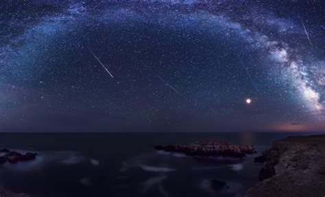 Don't Miss This Mesmerizing Meteor Shower This April in Texas