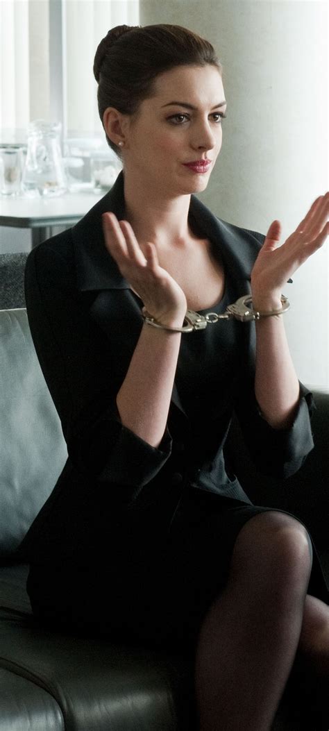 Anne Hathaway Catwoman