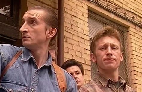 Сериал «Улицы разбитых фонарей 1 сезон» (1997-1998) - сюжет, актеры и ...