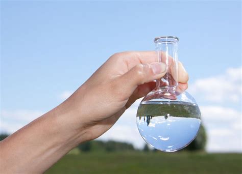 Качество воды: на что обратить внимание при выборе питьевой воды ...
