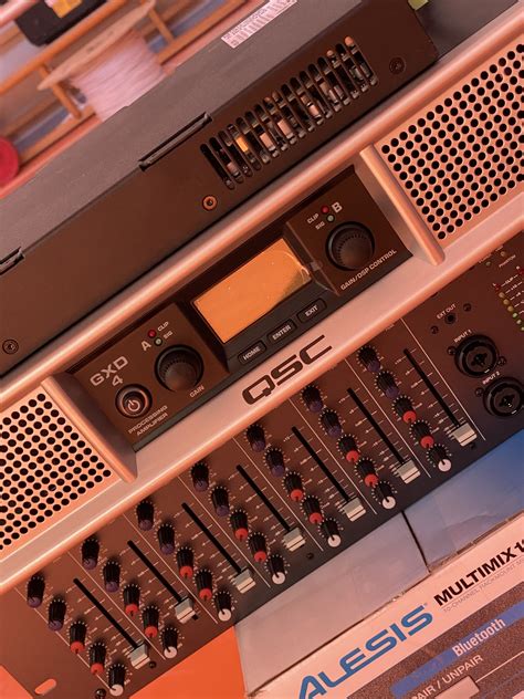 Nowy system nagłaśniający - CET Szkoła