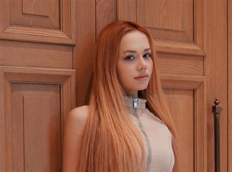 youtuber gamze karta kac yasinda hayatina dair bilgiler tgrt haber