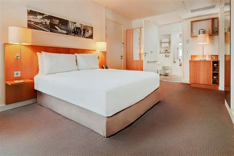 Doubletree by Hilton Hotel London - Tower of London, Greater London ...