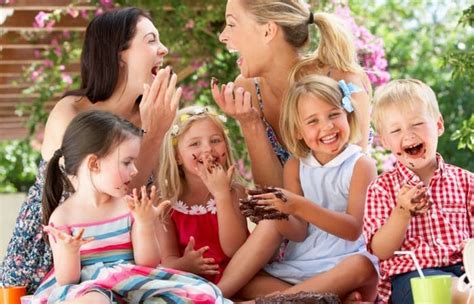 How to Find New Mom Friends | Twiniversity #1 Parenting Twins Site