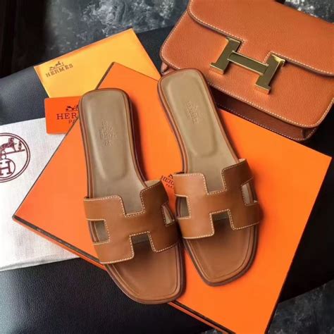 Шлепанцы Hermes - купить с доставкой по выгодным ценам в интернет ...
