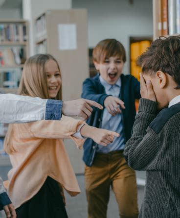 agressor - Tudo sobre agressor - Escola Educação