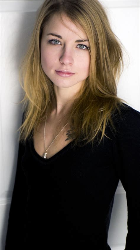 Molly Dunsworth Nude