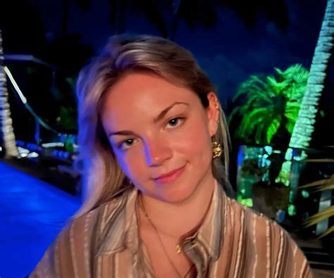 Ella Olivia Stiller Pets - Celebrity Pets