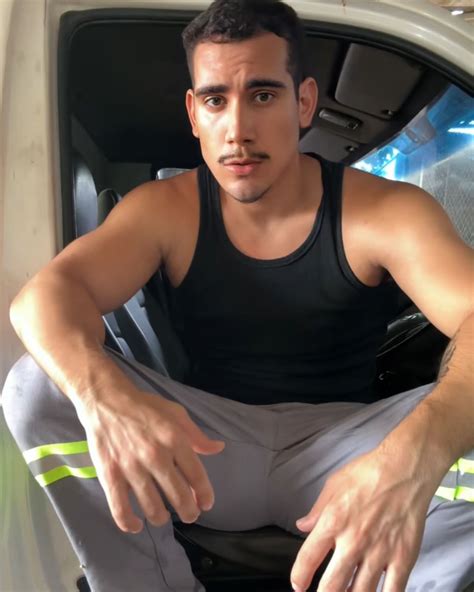 LUCAS HENRIQUE | De serviço 🙅🏻‍♂️ | Instagram