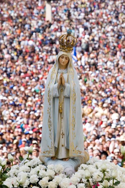 Nossa De Fatima - Imagem de nossa senhora de fátima. Capelinha das aparições