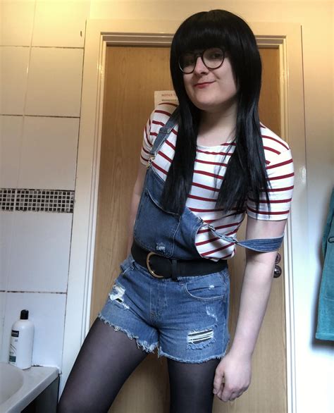 It’s taken 4 years but I’m finally adding colour to my wardrobe! I feel