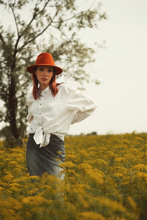 Big+Breasted+Asian+Women Photos, Download The BEST Free Big+Breasted