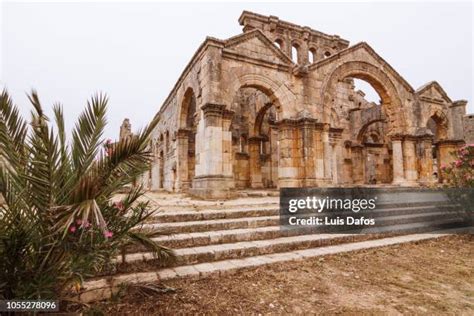 Chaldean Catholic Church Photos and Premium High Res Pictures - Getty ...