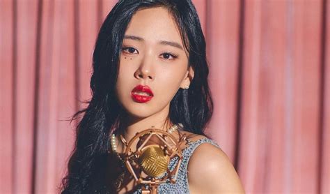BIBI to hold her first solo concert 'Can't You Come?' since her debut ...