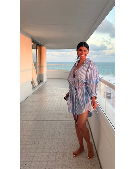 MIA KHALIFA on Twitter: "Love #Miakhalifa https://t.co/XJFjbHhcT7