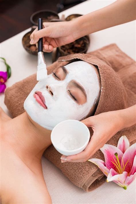 Máscara facial | Foto Premium | Facial spa, Beauty salon posters ...