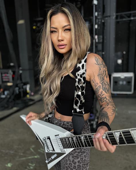 KIKI WONG | Huge shout out to @getmgetmstraps for being the best guitar