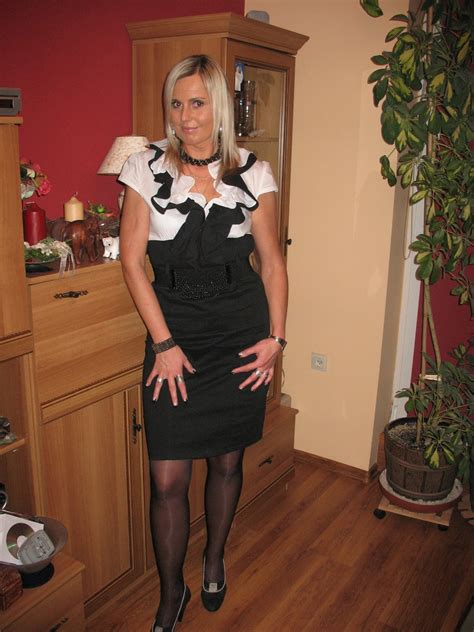 jolie cougar blonde | une cougar