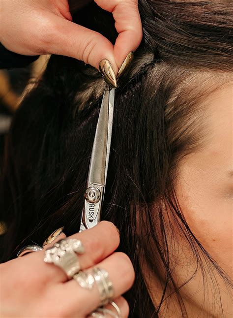 The Beaded Hair Extension Method - MIRROR MIRROR Extension Lounge