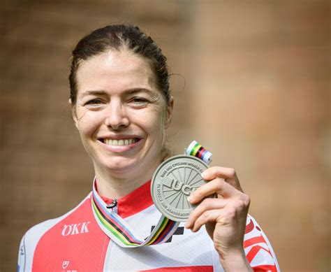 mondiaux de cyclisme nouvelle medaille pour celine van  le matin