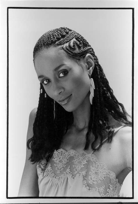 Beverly Johnson's Most Iconic Beauty Looks - Essence | Essence
