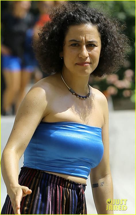 Ilana Glazer Films 'Broad City' Final Season in NYC: Photo 4136232 ...